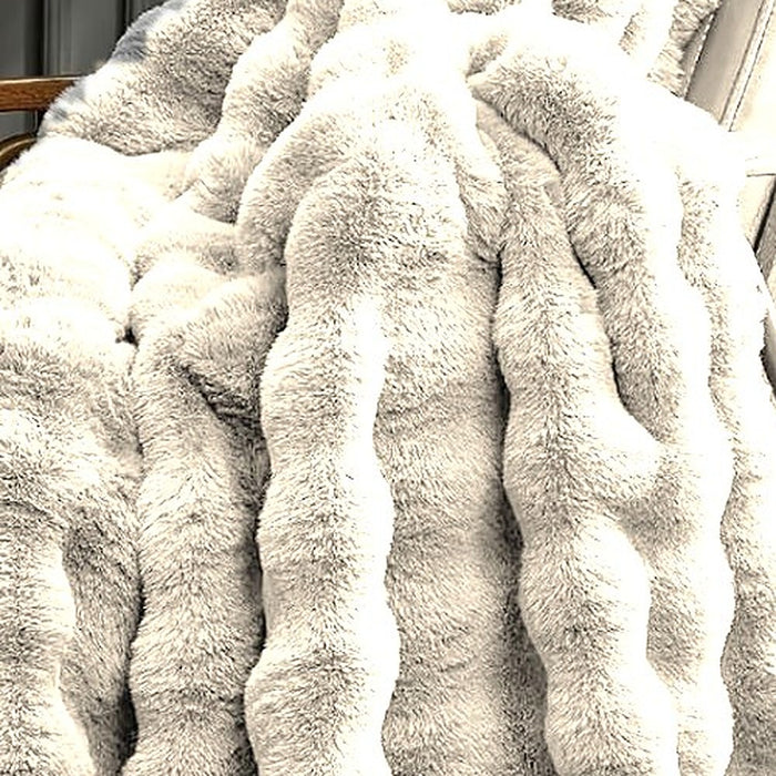 Kunstfell in Cream, Nahaufnahme